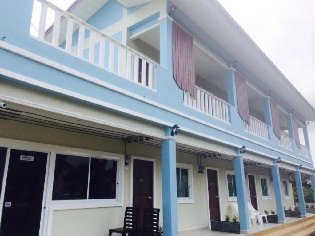 Apartamento Baan Kalaya Garden Ban Mai Exterior foto