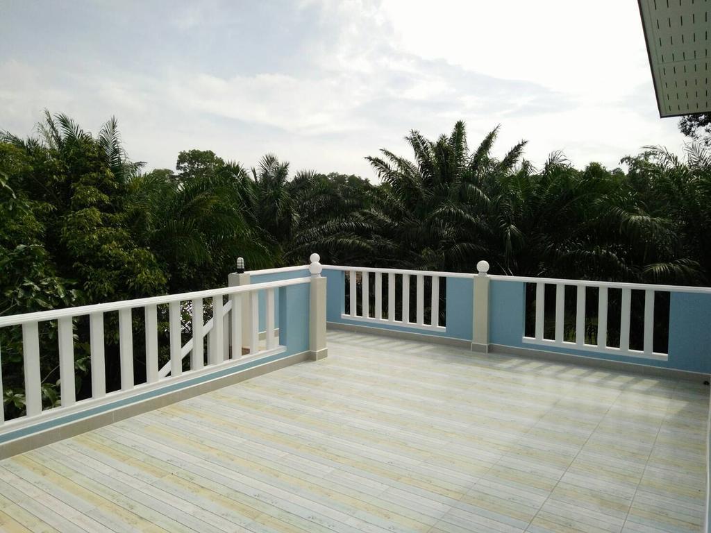 Apartamento Baan Kalaya Garden Ban Mai Exterior foto