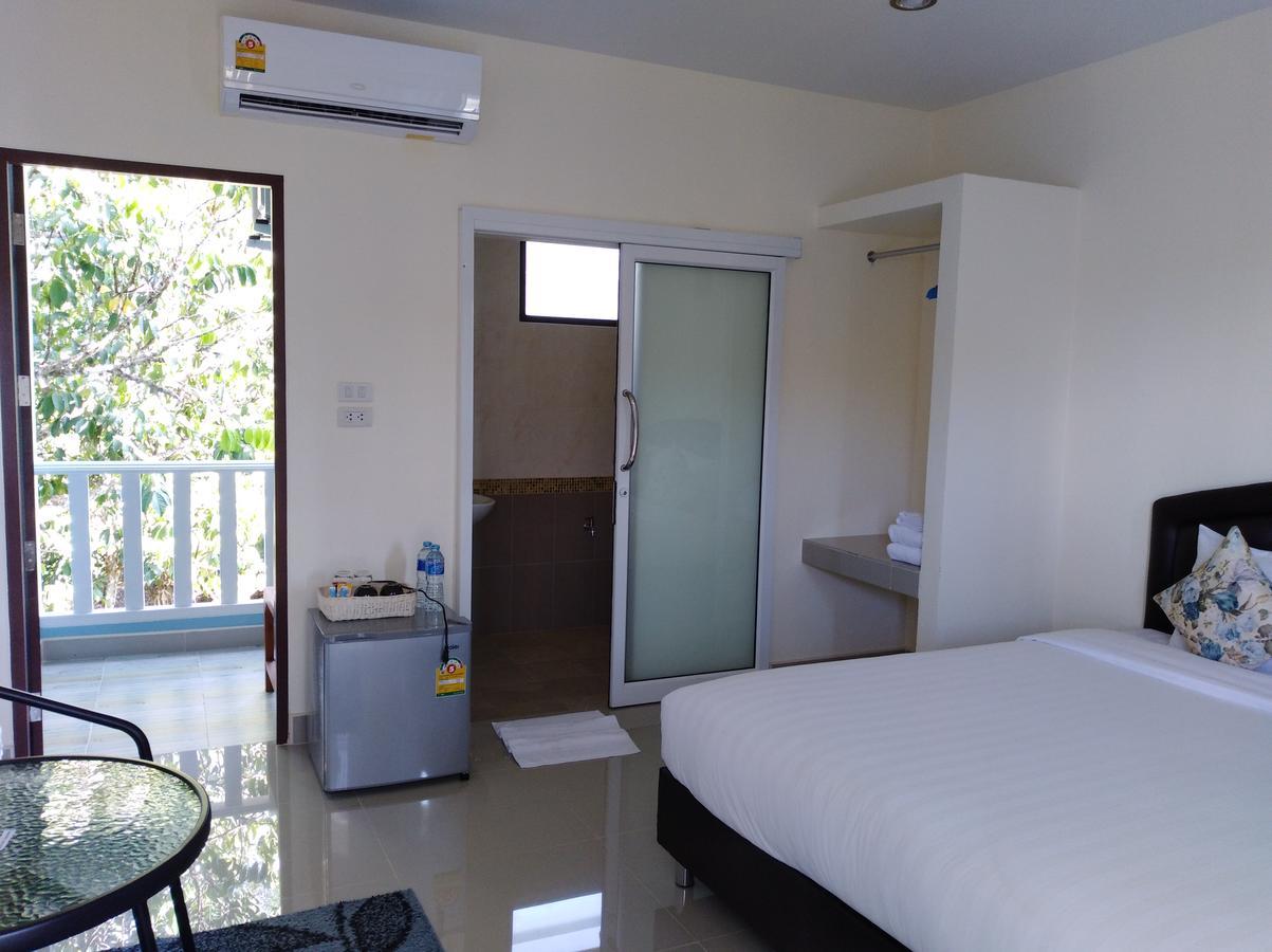 Apartamento Baan Kalaya Garden Ban Mai Exterior foto